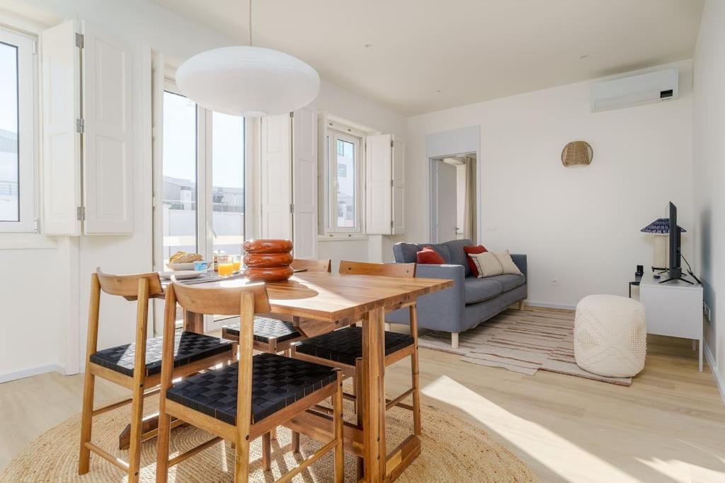 Modern & Bright - Faro Mercado Apt 22 外观 照片